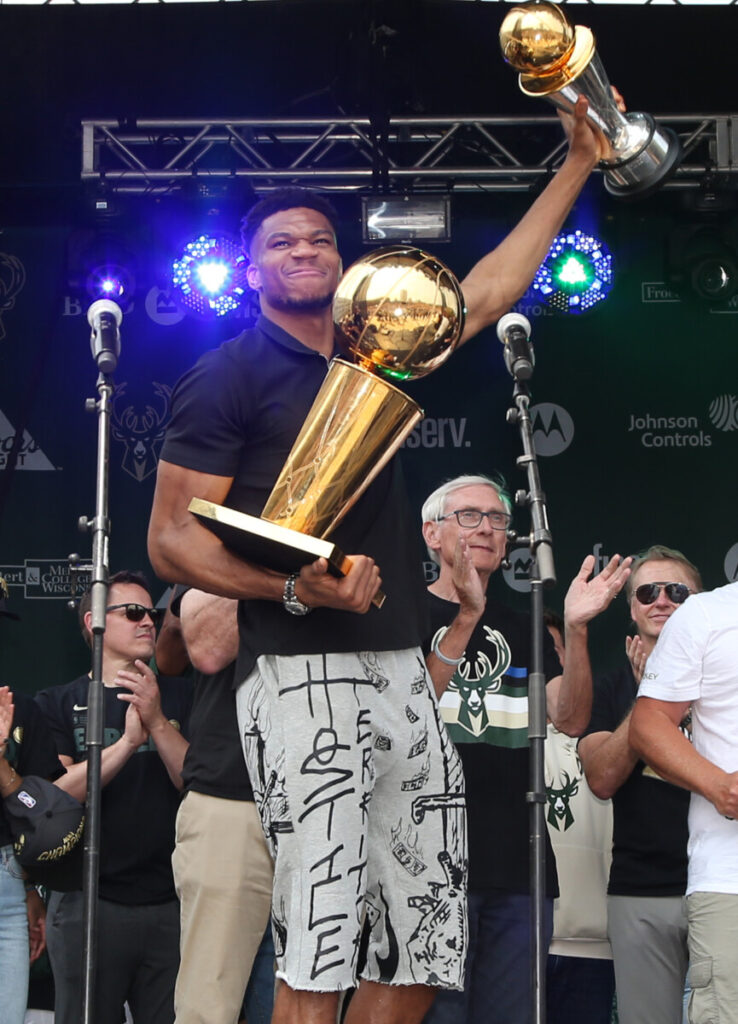 Giannis Business